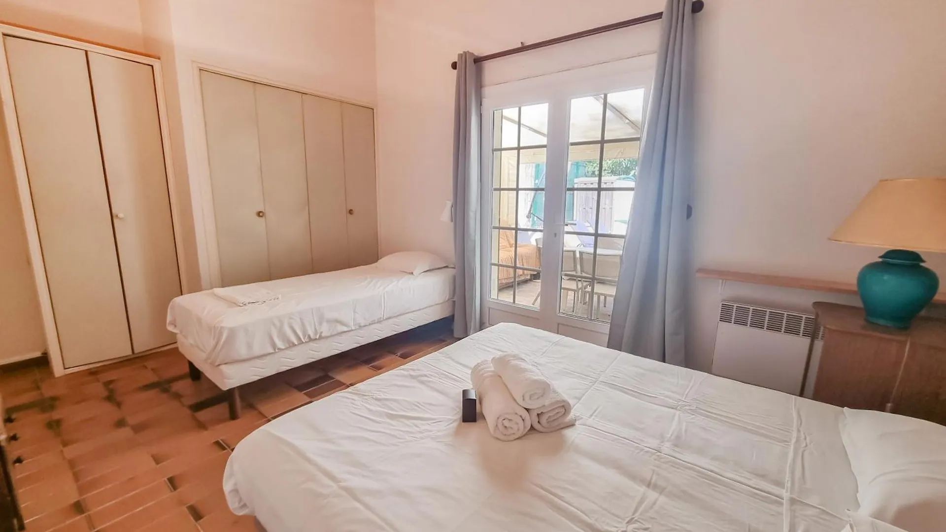 Le Coin Du Soleil - Maison Avec Piscine Bormes-les-Mimosas 0*,  Frankreich